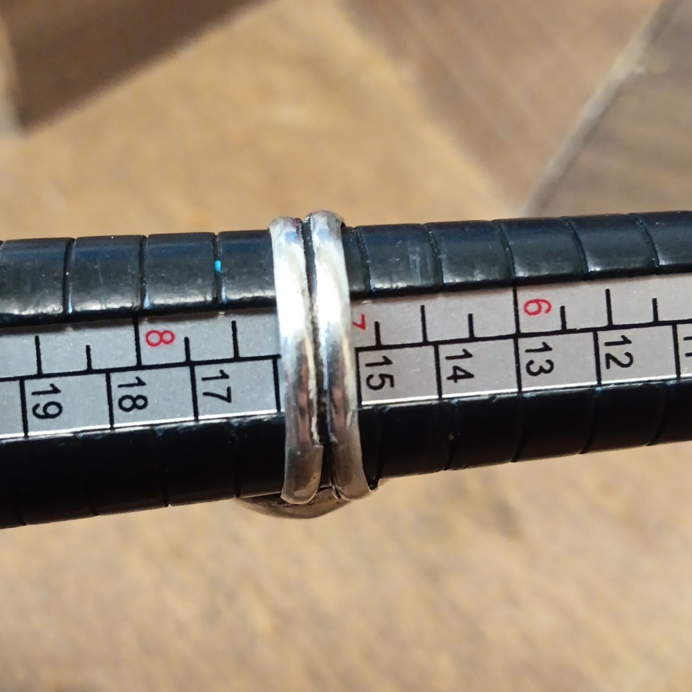 Purple Teardrop Gemstone Ring - image 2